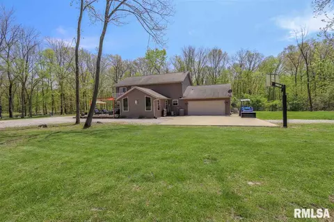 842 Banta Rd, Metamora, IL 61548 photo 7