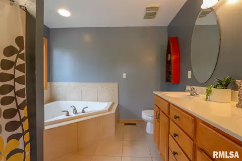 842 Banta Rd, Metamora, IL 61548 photo 21