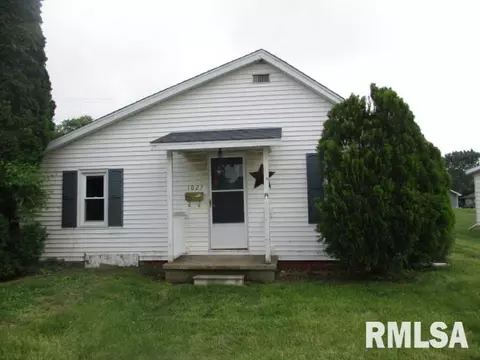1027 E Oak St, Macomb, IL 61455 photo 3