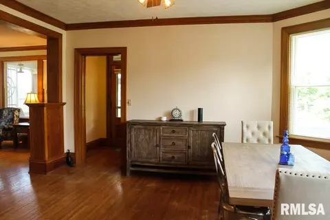 518 N Main St, Eureka, IL 61530 photo 6