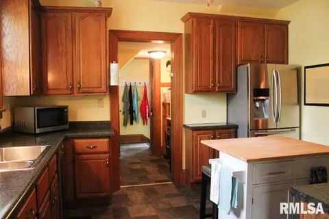 518 N Main St, Eureka, IL 61530 photo 13