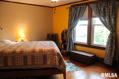 518 N Main St, Eureka, IL 61530 photo 24