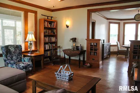 518 N Main St, Eureka, IL 61530 photo 10