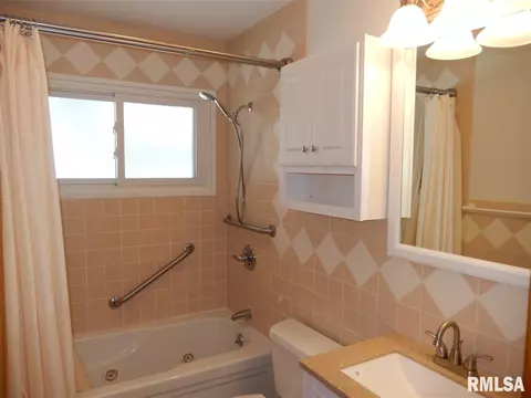 838 Madelyn Ave, Macomb, IL 61455 photo 14