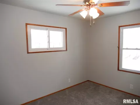 838 Madelyn Ave, Macomb, IL 61455 photo 12
