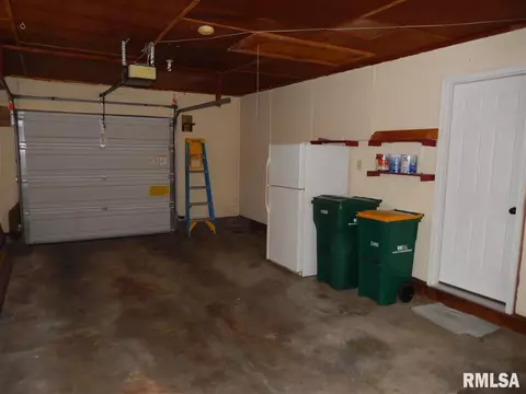 838 Madelyn Ave, Macomb, IL 61455 photo 16