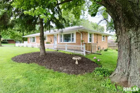 708 W Front St, Roanoke, IL 61561 photo 23