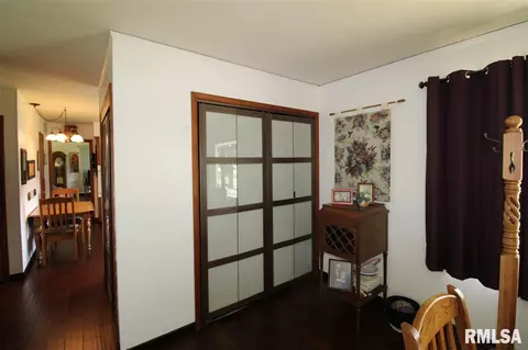 708 W Front St, Roanoke, IL 61561 photo 11