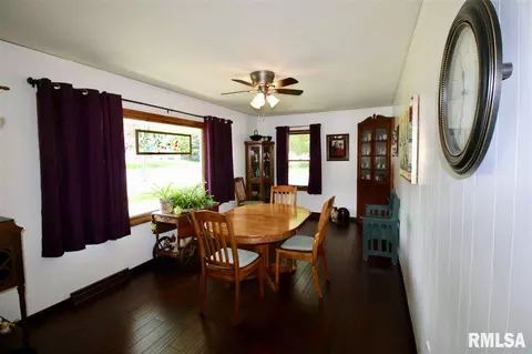 708 W Front St, Roanoke, IL 61561 photo 5