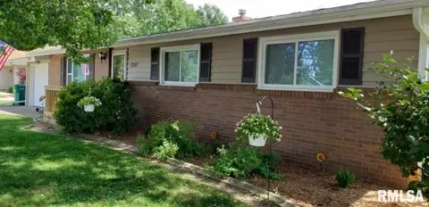 1267 Rebecca Ln, Macomb, IL 61455 photo 7