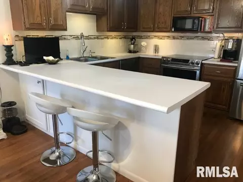 1607 S Madison St, Macomb, IL 61455 photo 9
