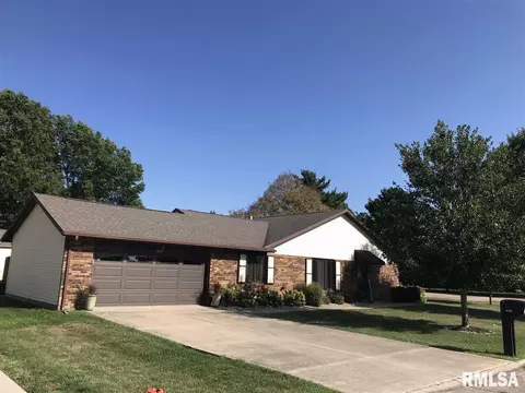 1607 S Madison St, Macomb, IL 61455 photo 1