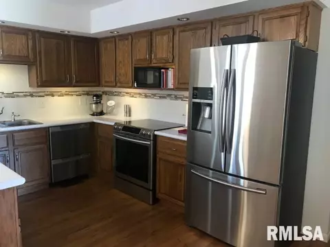 1607 S Madison St, Macomb, IL 61455 photo 7