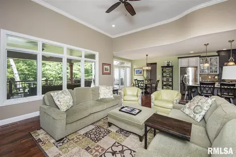 1818 Rustic Oak Dr, Washington, IL 61571 photo 9