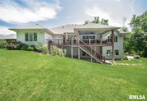 1818 Rustic Oak Dr, Washington, IL 61571 photo 2