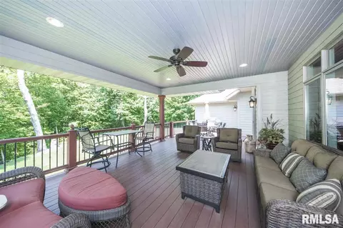 1818 Rustic Oak Dr, Washington, IL 61571 photo 3