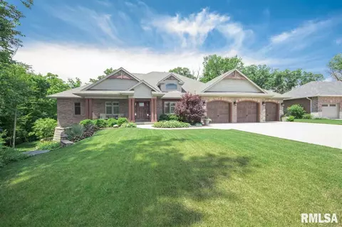 1818 Rustic Oak Dr, Washington, IL 61571 photo 1