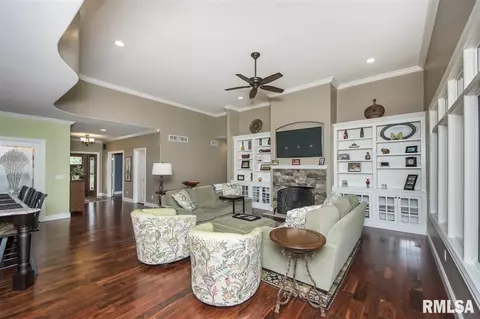 1818 Rustic Oak Dr, Washington, IL 61571 photo 10