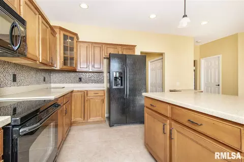 2010 W Liams Way, Dunlap, IL 61525 photo 13