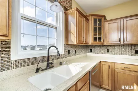 2010 W Liams Way, Dunlap, IL 61525 photo 11