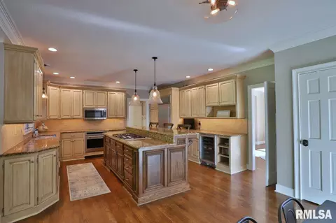 11615 N Strathmoore Ct, Dunlap, IL 61525 photo 5