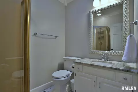 11615 N Strathmoore Ct, Dunlap, IL 61525 photo 10