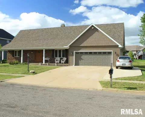1111 Tottenham Ct, Washington, IL 61571 photo 1