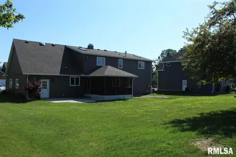 1111 Tottenham Ct, Washington, IL 61571 photo 2