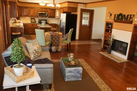 1111 Tottenham Ct, Washington, IL 61571 photo 8