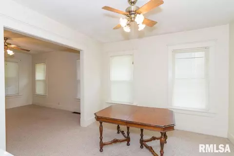 310 S Darst St, Eureka, IL 61530 photo 16