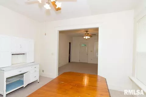 310 S Darst St, Eureka, IL 61530 photo 15