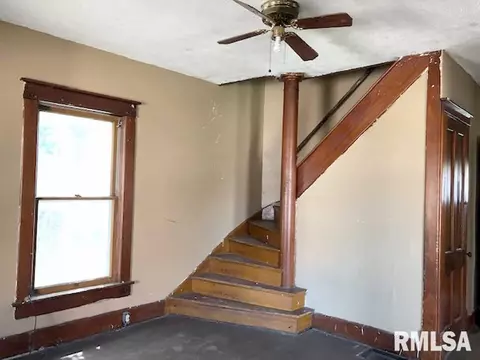 140 E Locust St, Canton, IL 61520 photo 16