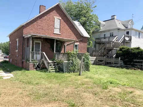 140 E Locust St, Canton, IL 61520 photo 30