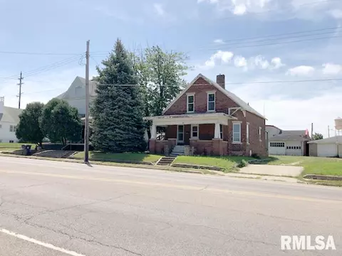 140 E Locust St, Canton, IL 61520 photo 1