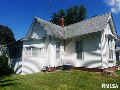 402 S Campbell St, Macomb, IL 61455 photo 5