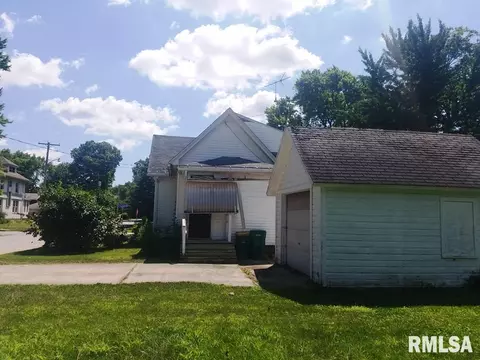 402 S Campbell St, Macomb, IL 61455 photo 3