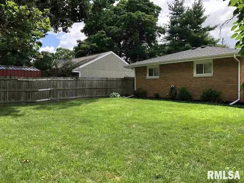 425 E Monroe St, Morton, IL 61550 photo 10