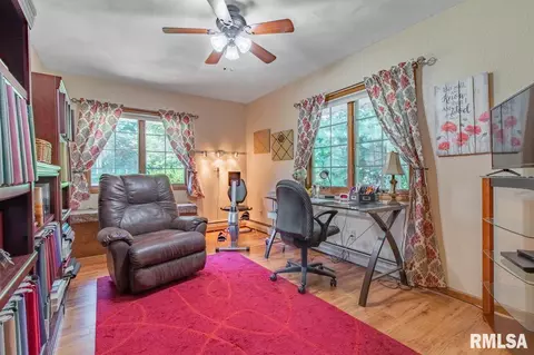 2007 E Bishop Ave, Peoria, IL 61614 photo 23