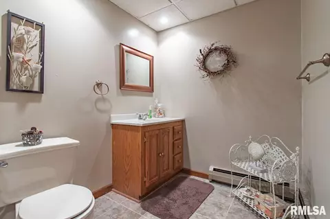 2007 E Bishop Ave, Peoria, IL 61614 photo 29