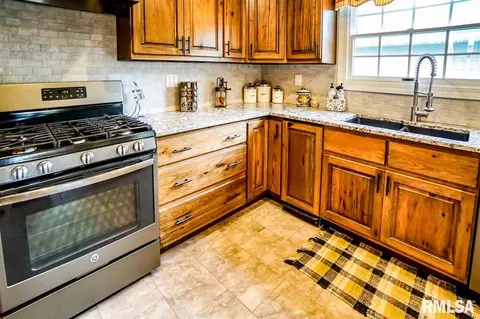 4113 S Dunbar Pt, Mapleton, IL 61547 photo 7