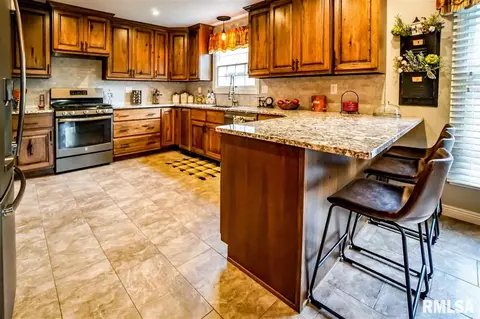4113 S Dunbar Pt, Mapleton, IL 61547 photo 8