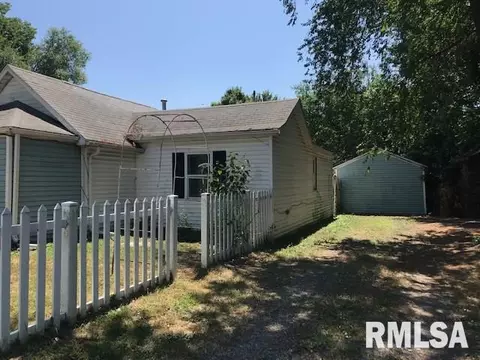 116 Edds Ave, Pekin, IL 61554 photo 5