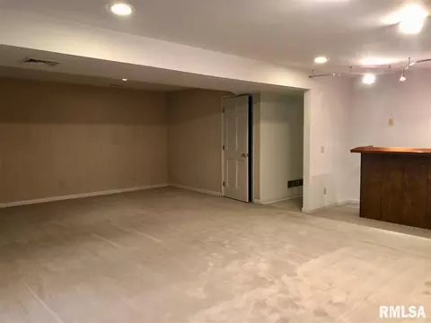 30 Lake Michael Dr, Macomb, IL 61455 photo 16
