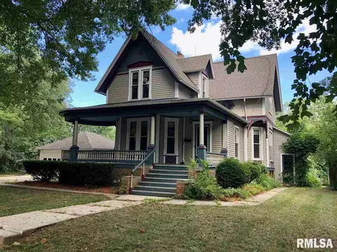 529 S Randolph St, Macomb, IL 61455 photo 1