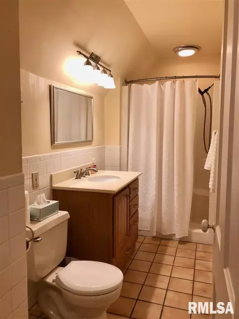 529 S Randolph St, Macomb, IL 61455 photo 19