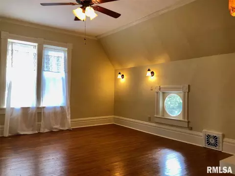 529 S Randolph St, Macomb, IL 61455 photo 21