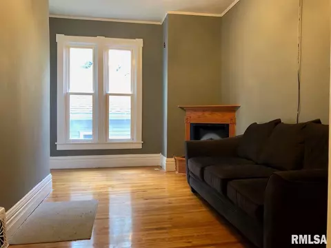 529 S Randolph St, Macomb, IL 61455 photo 11
