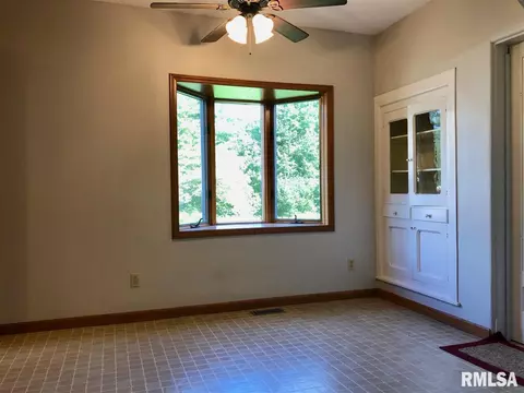 529 S Randolph St, Macomb, IL 61455 photo 12