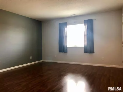 2003 S Madison St, Macomb, IL 61455 photo 14