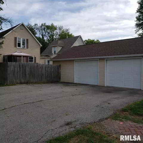 102 E Vine St, Canton, IL 61520 photo 36